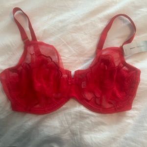 Wacoal Luxe red lace bra. Size 36DD.